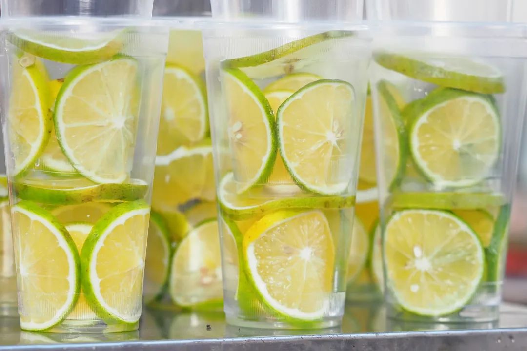 新店活不过3个月，柠檬茶告别野蛮生长！