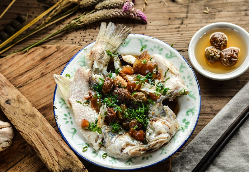 我国餐饮市场亮点突出，“跨界发展”加速