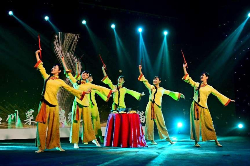 饕餮盛宴落户雅安，第五届世界川菜大会新闻发布会在成都召开