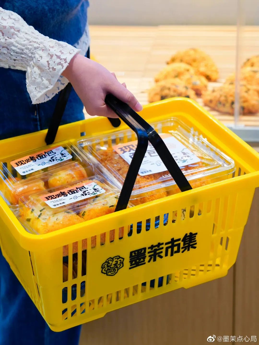 广州酒家前9个月营收33.4亿元；墨茉点心局开出首家“墨茉市集”