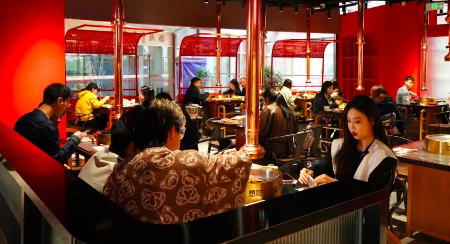 抢占下沉市场,还敢取消加盟费!这家烤肉品牌在下一盘什么棋?