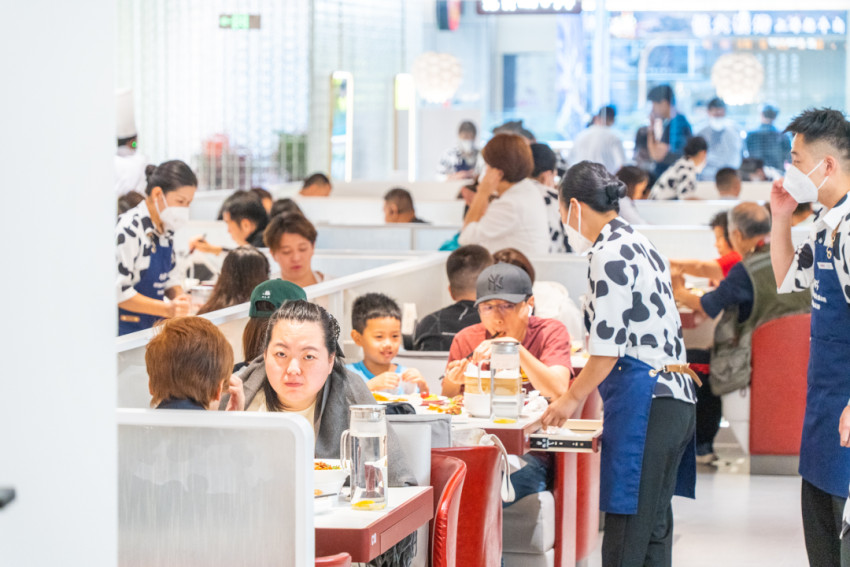 海底捞你学不会,小放牛你学不了