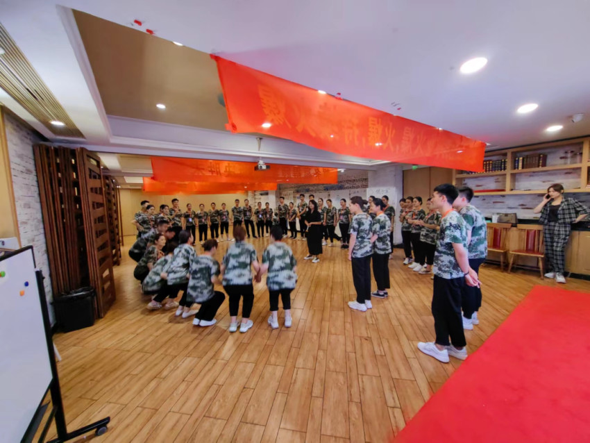 海底捞你学不会,小放牛你学不了