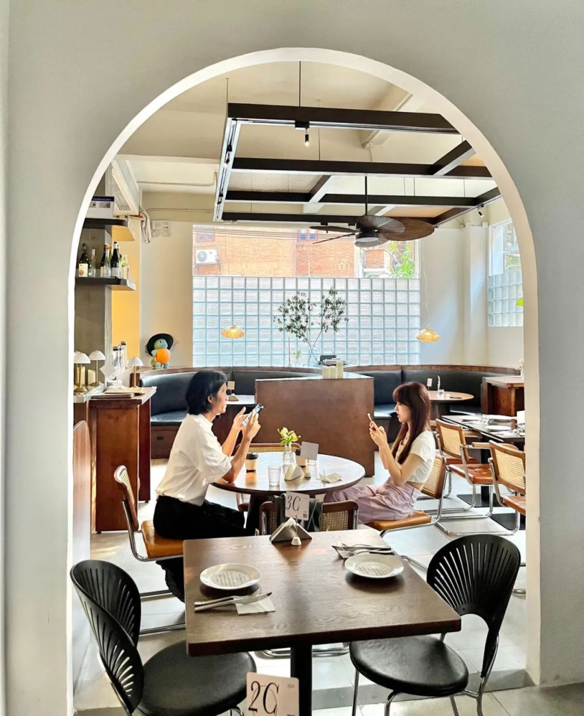 “法国大排档”bistro，成了平价中餐涨价的秘诀？