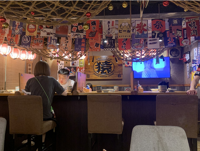 恢复堂食后,营业额却不到五成!餐饮业遭遇煎熬的“阵痛期”