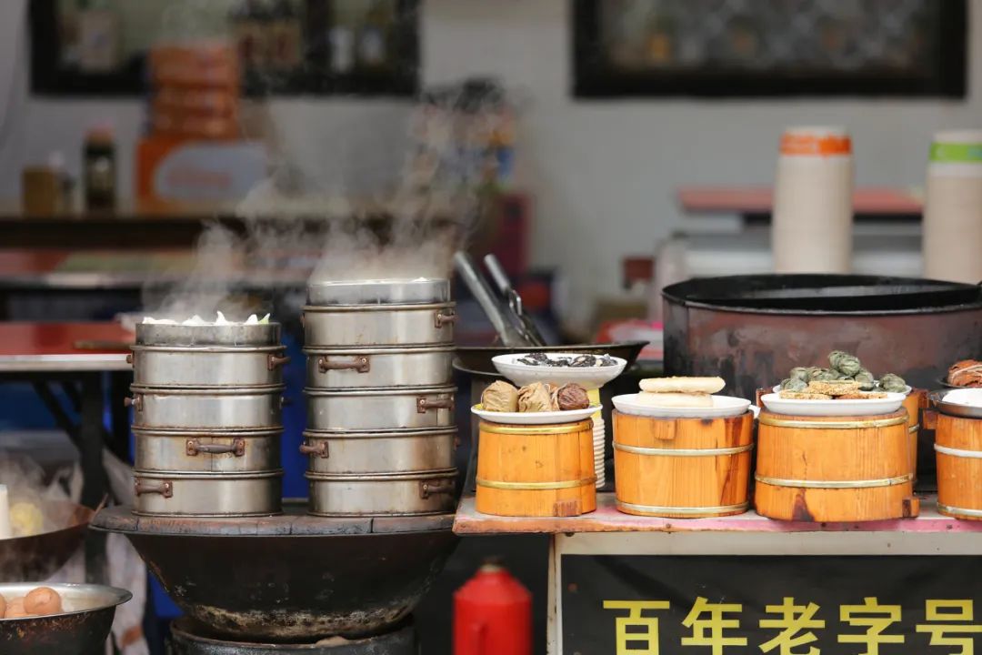 广州新上线外卖餐饮商户增长近两成；2023上海米其林指南发布