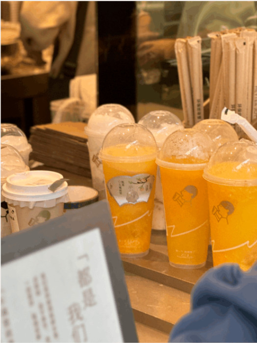 ​瑞幸咖啡烘焙基地动工；饿了么增加运力支持北京配送