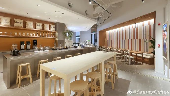 星巴克、瑞幸、幸运咖、Manner...13家咖啡品牌继续“狂飙”开店！