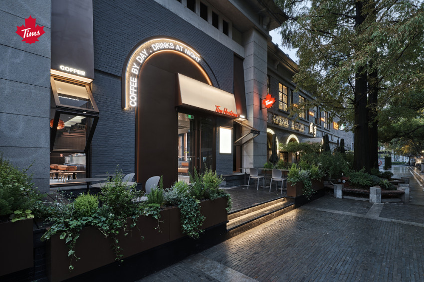 星巴克、瑞幸、幸运咖、Manner...13家咖啡品牌继续“狂飙”开店！