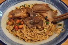 万方圆拌粉瓦罐汤加盟支持有哪些?