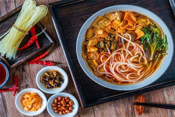 宝哥柳州螺蛳粉加盟