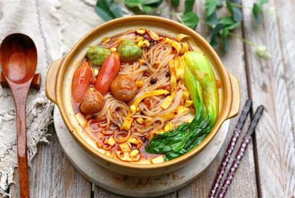 砂锅米线煲仔饭