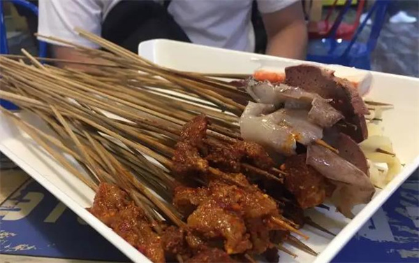 钢管厂五区小郡肝串串香