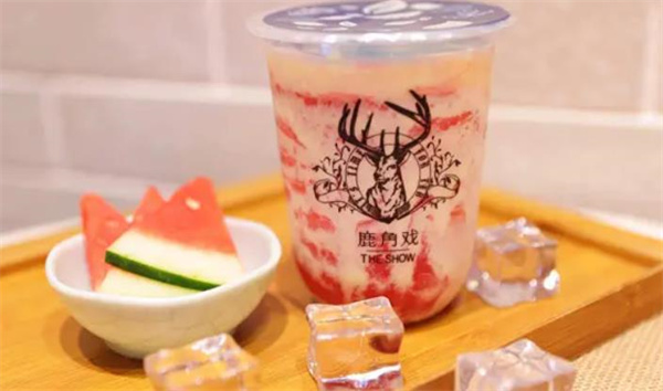 鹿角戏奶茶