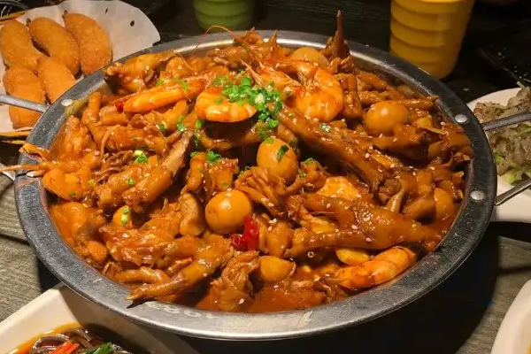 疯味1987肉蟹煲加盟费多少? 疯味1987肉蟹煲费多少?