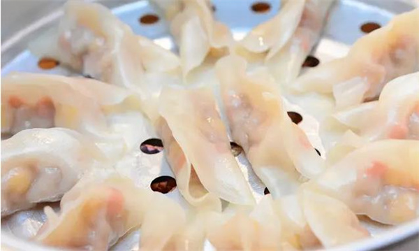 爽滑饺子王咸骨粥