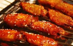 疯狂烤翅加盟费大约多少钱？