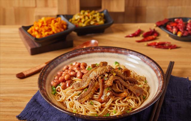 贪吃英雄南昌拌粉加盟费多少钱?