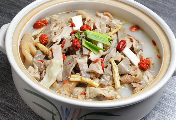 苗韵竹荪鹅餐饮