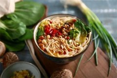 吴佳拌米粉加盟电话是多少？加盟费要多少钱