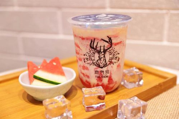 鹿角戏奶茶