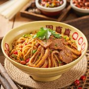 老南昌周真真拌粉加盟费是多少？