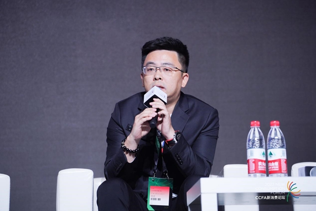 墨比优创董事长何流出席CCFA圆桌对话,探讨连锁餐饮发展