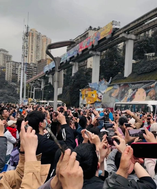 真爆裂or假虚荣？五一我们奔走3大业态，揭秘餐饮真相