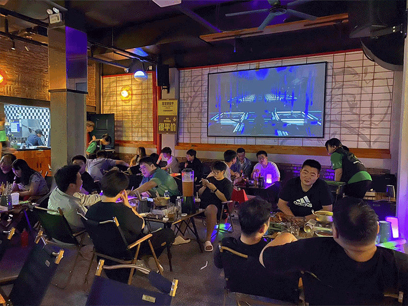 真爆裂or假虚荣？五一我们奔走3大业态，揭秘餐饮真相