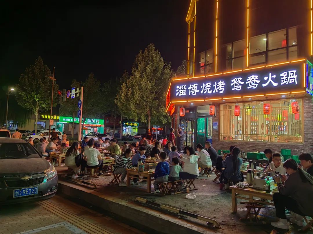 真爆裂or假虚荣？五一我们奔走3大业态，揭秘餐饮真相