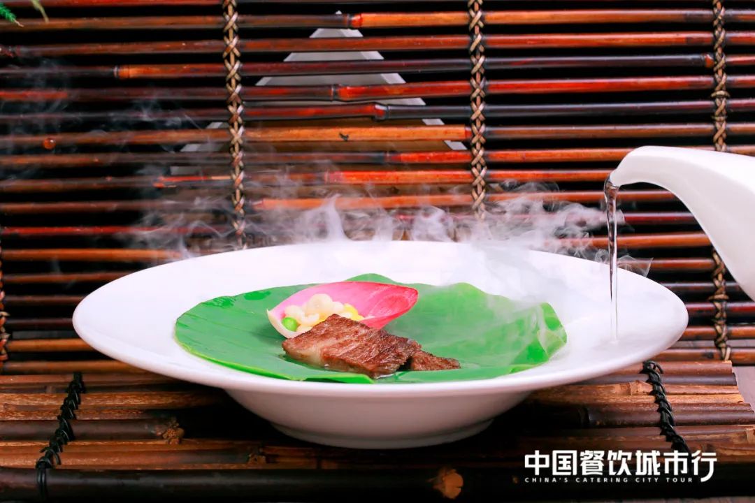 品鉴川菜之美，红咖饭局在水井·黉馆精彩上演