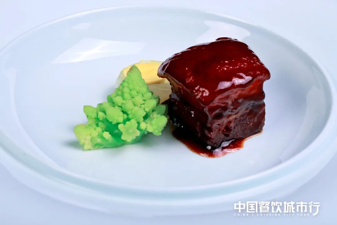 品鉴川菜之美，红咖饭局在水井·黉馆精彩上演