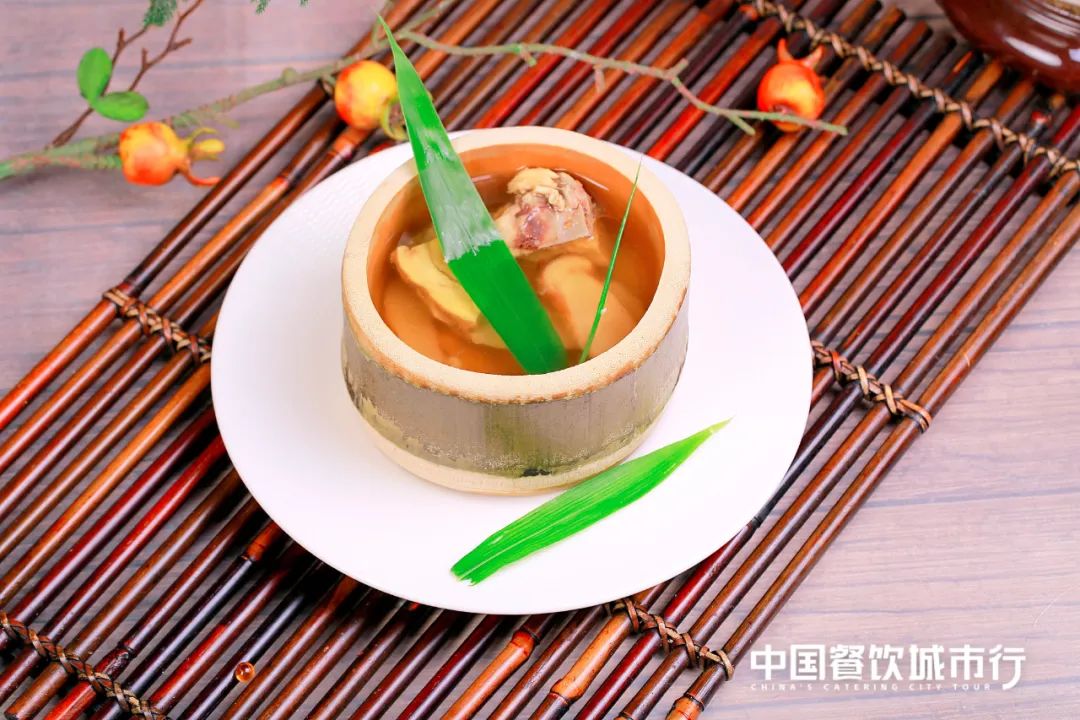 品鉴川菜之美，红咖饭局在水井·黉馆精彩上演