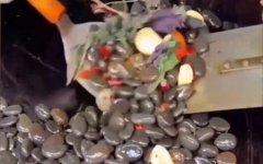 名副其实的硬菜，长沙夜市爆炒鹅卵石16元一份