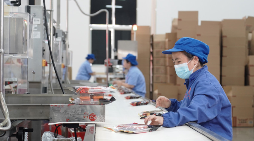 对话柳鸷、陈怡然：“门对门竞争”来临，火锅市场即将大洗牌