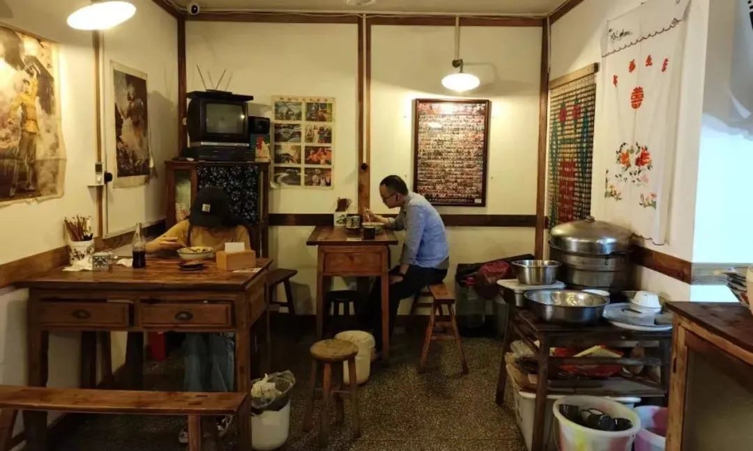 所有参与低价团购的餐厅，都不值得同情！该如何破局？