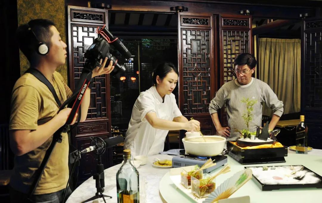 对话陈天福、向东：在“守正”与“创新”中寻找平衡点，打造川菜底蕴