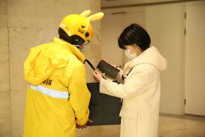 广州电动自行车限行方案听证，要给外卖配送行业“另开口子”?