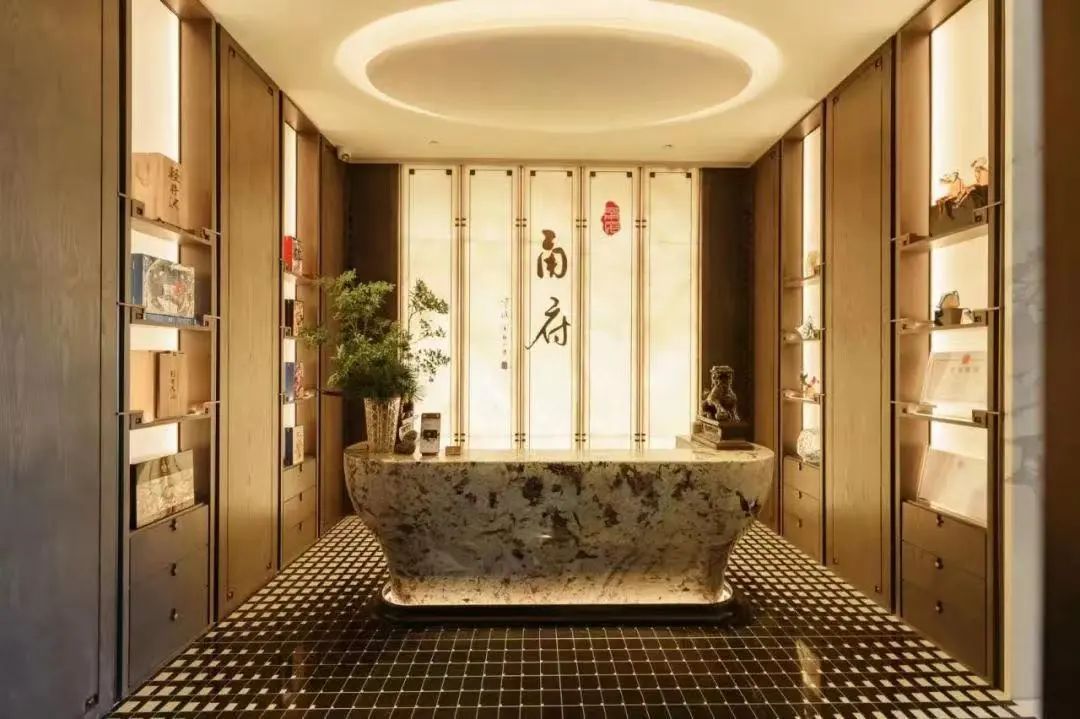 人均超2300元，只活了不到一年！“上海川菜天花板”宣布停业