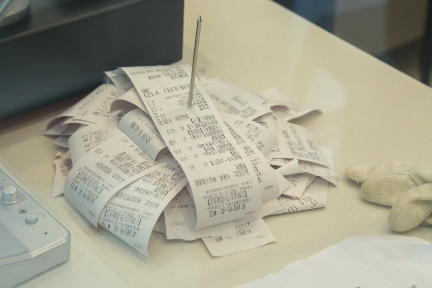 进货、炒菜都不用手，滚筒炒鸡走俏泉城，线上化助力鲁菜“新做”