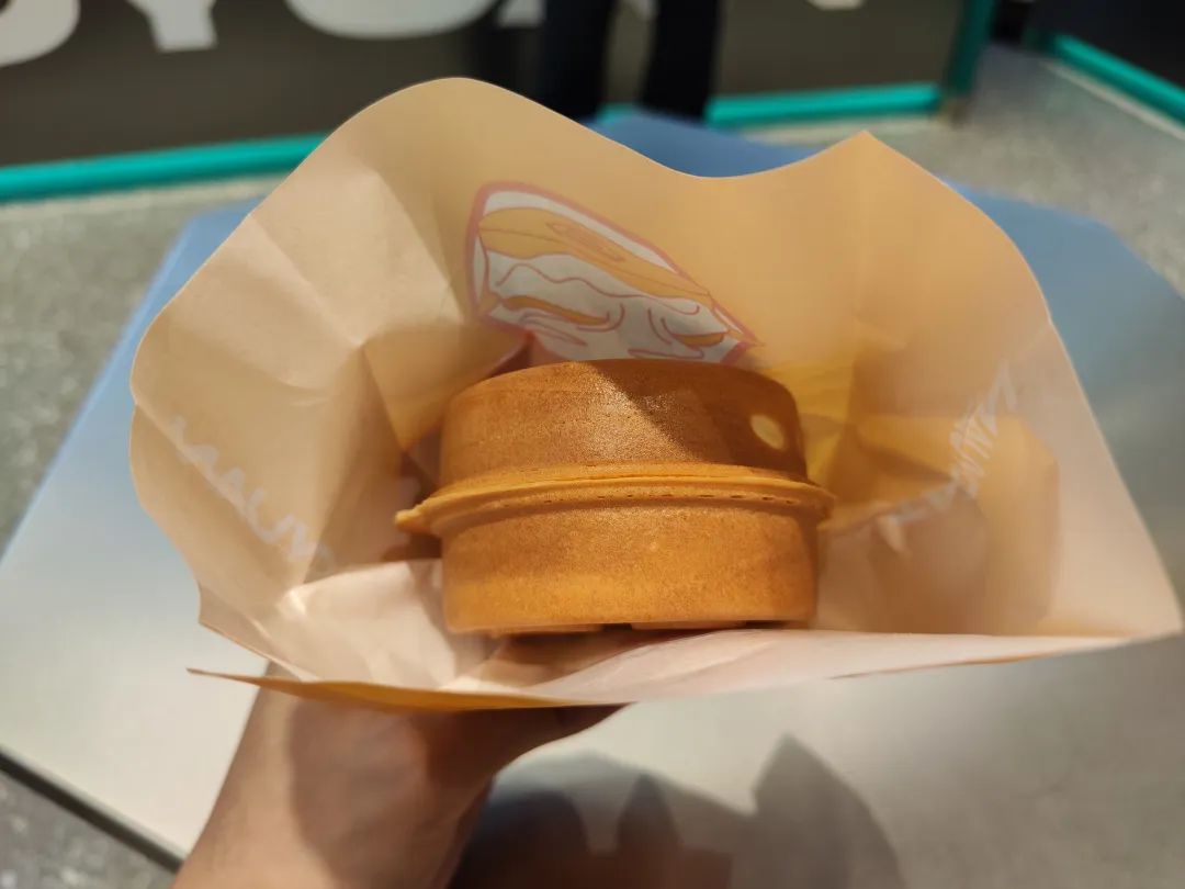 单价3-6元，年轻人排队买！这种街头小吃突然又火了！