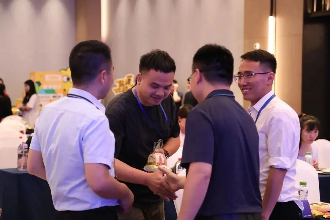 乘“食”而上，畅饮湘江——烘焙茶饮赛道供应链共创研讨会圆满举行