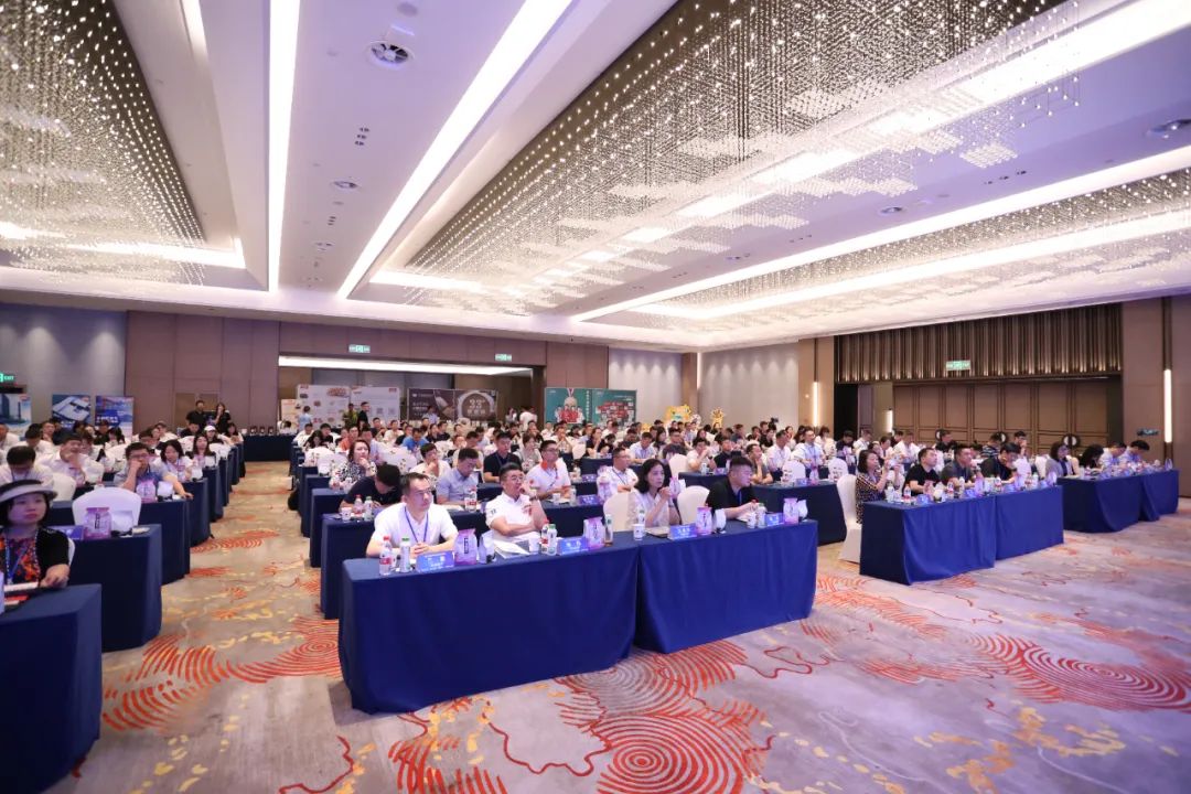 乘“食”而上，畅饮湘江——烘焙茶饮赛道供应链共创研讨会圆满举行