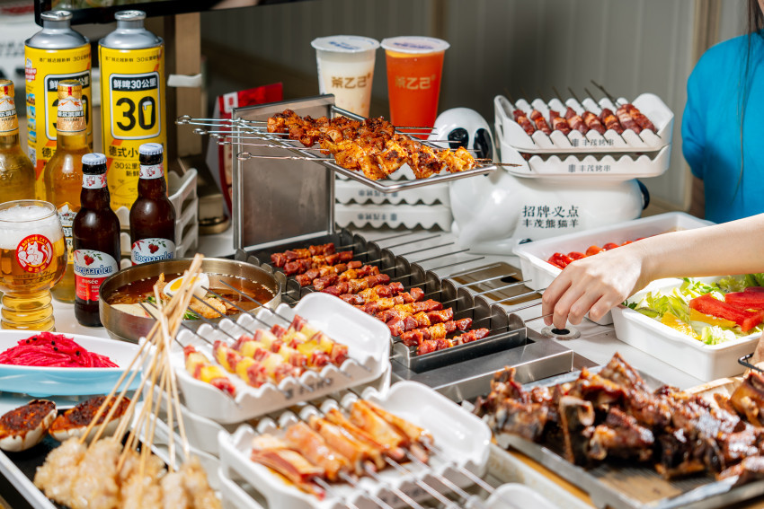 罗永浩代言家乡品牌丰茂烤串