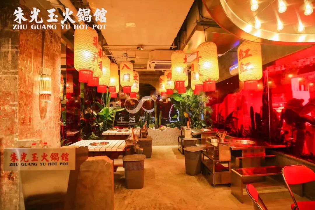 开店3年，年年当排队王！朱光玉为何总能拿捏吃货们？