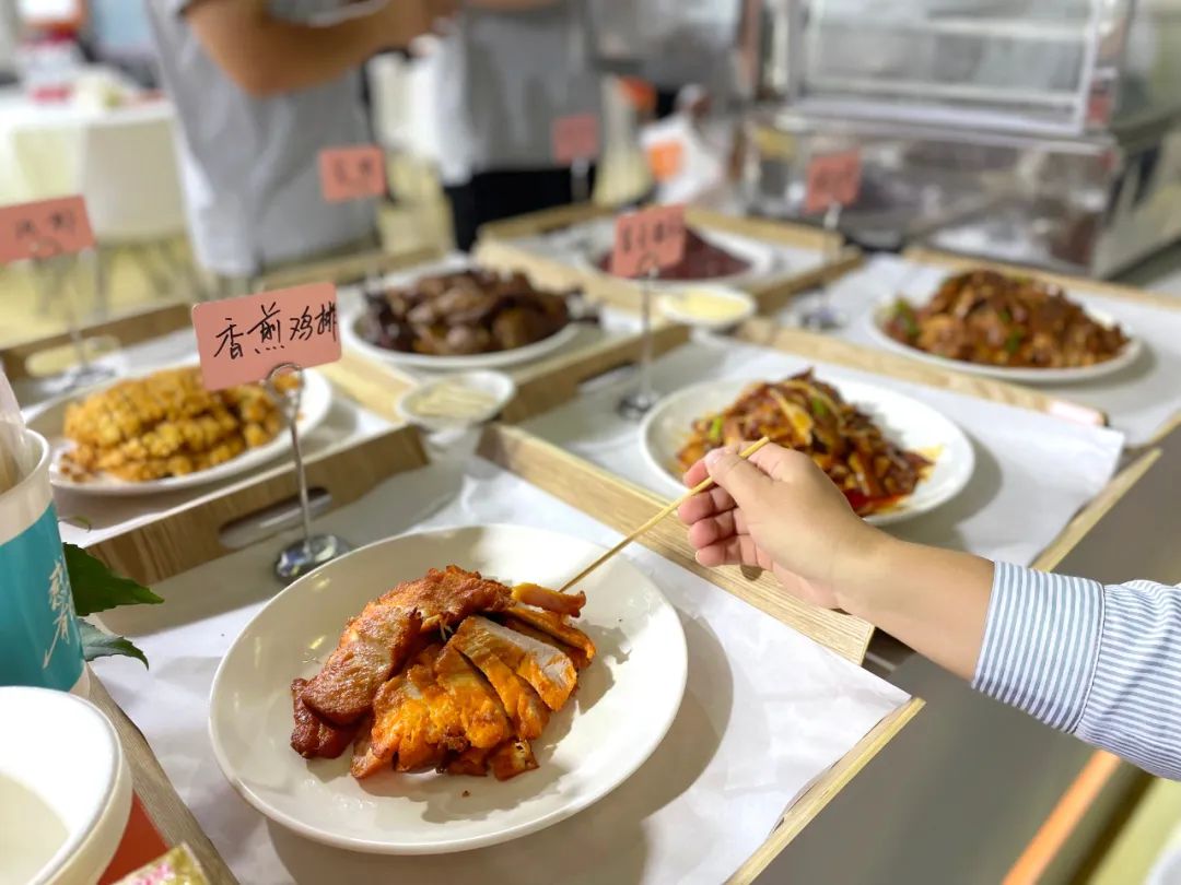 中饮巴比携半成品菜亮相上海国际餐饮食材展览会！