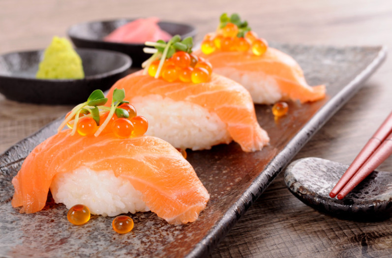 日本核污染水殃及日料店，多家日料品牌发布公告自证清白