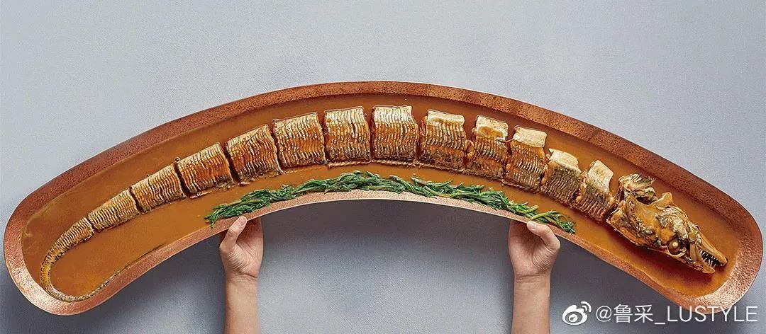 花2.7亿开7家店，这个新鲁菜品牌想把艺术馆搬进餐厅