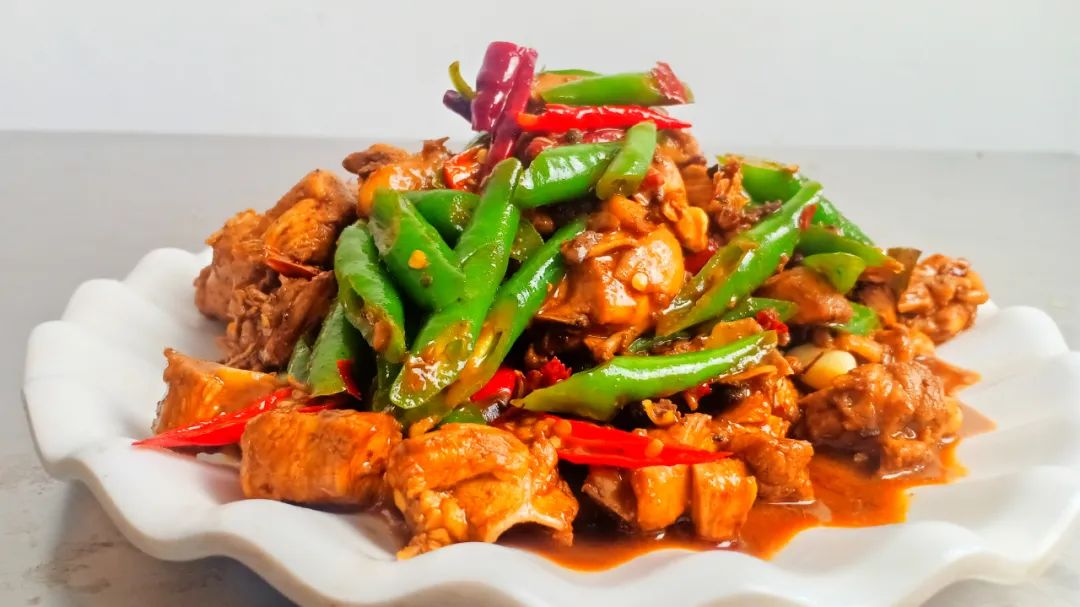 品类还未成熟，品牌们就急着放加盟？炒鸡品类还能再火几年？