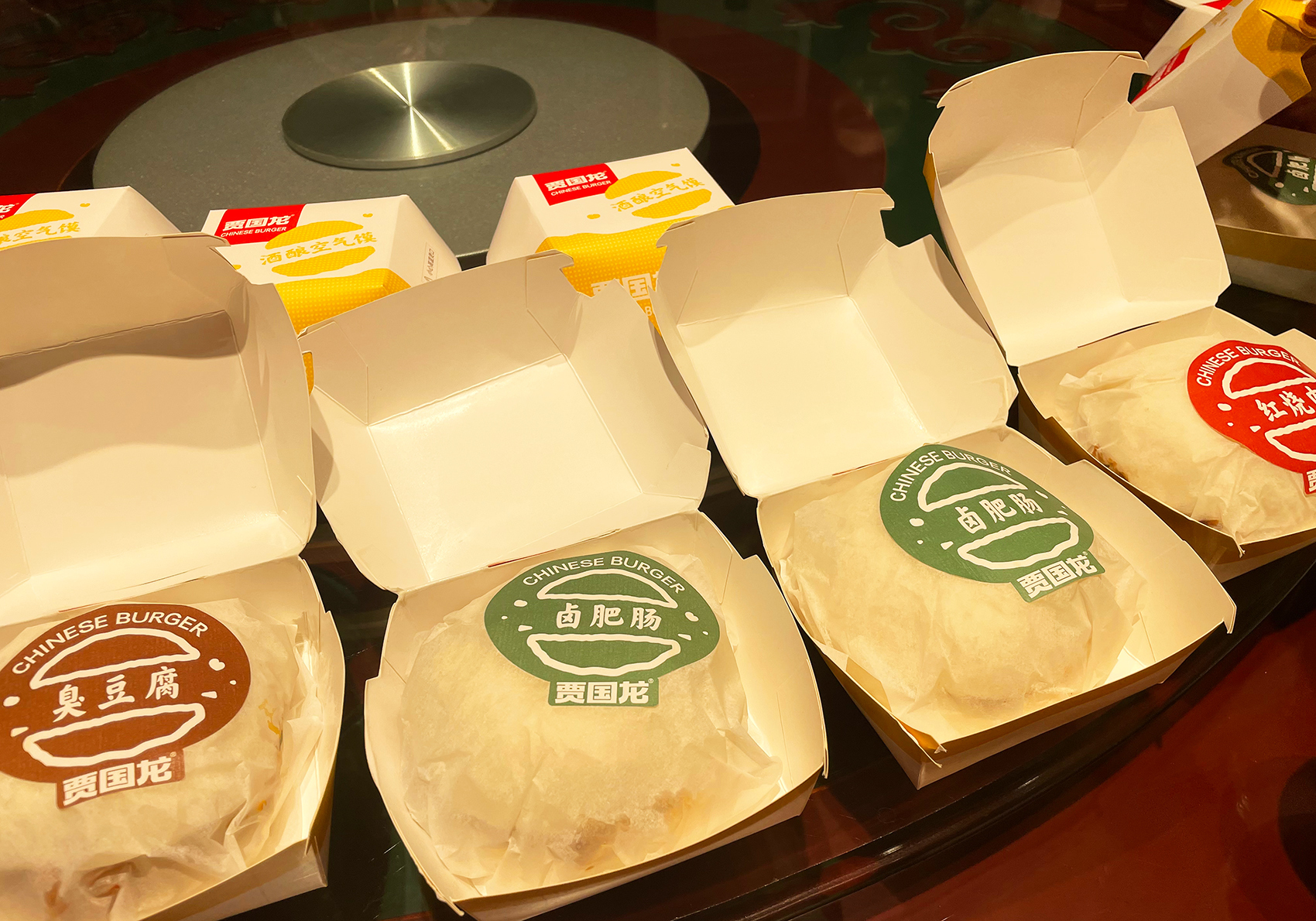 熬过寒冬 贾国龙重拾西贝“快餐梦”，还要向出海要增长